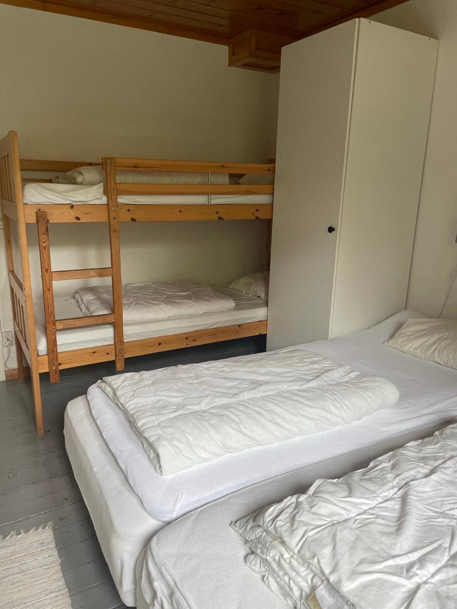 Kustnaera Vandrarhem Hamburgsund Δωμάτιο φωτογραφία