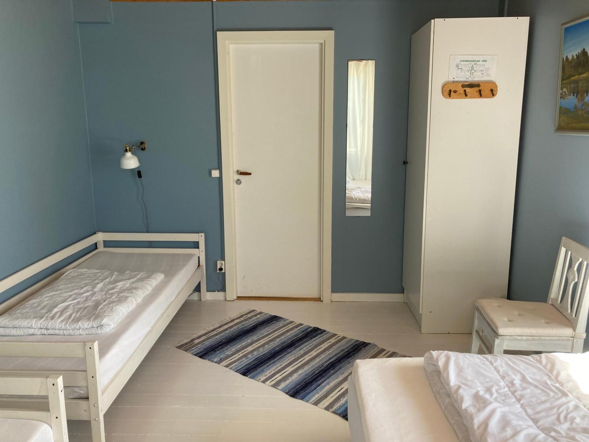 Kustnaera Vandrarhem Hamburgsund Δωμάτιο φωτογραφία